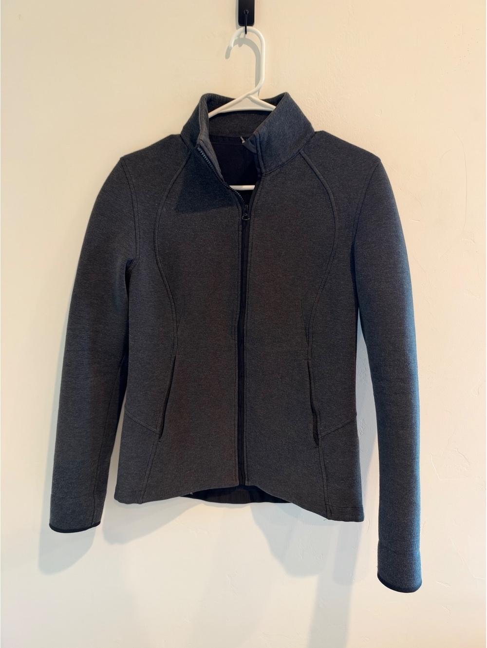 Lululemon Women’s Define Jacket Size 6 Charcoal Gray Full Zip